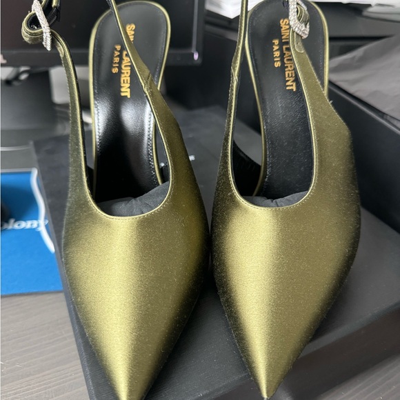 SAINT LAURENT
Satin Yazmeen Slingback Pumps 115 - Picture 3 of 10